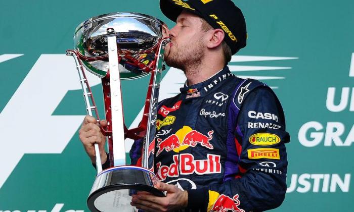 Red Bull's Sebastian Vettel set a new consecutive wins record in one season as he cruised to victory in Texas to assert his dominance once again.