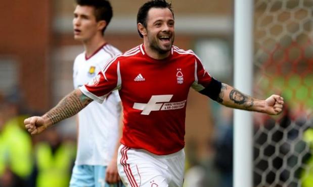 Andy Reid signs new two-year contract at Nottingham Forest, confirms delighted Billy Davies