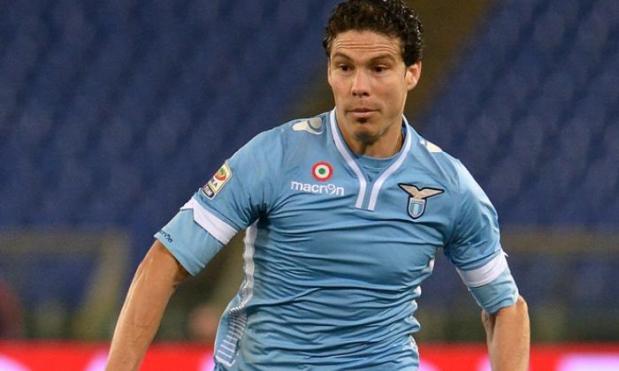 if they wish to secure the Brazilian midfielder’s signature before the end of the week.
