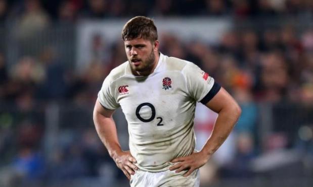Leicester captain Ed Slater is unlikely to play any part in England's autumn Test series after undergoing knee surgery
