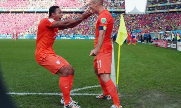 Manchester United and Tottenham target Memphis Depay has the ability to be as good as Arjen Robben