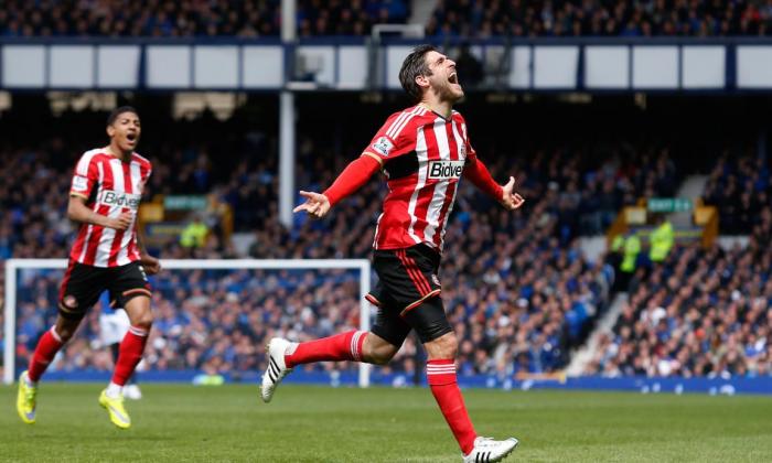 Everton 0-2 Sunderland: Black Cats climb out of the bottom three with crucial win