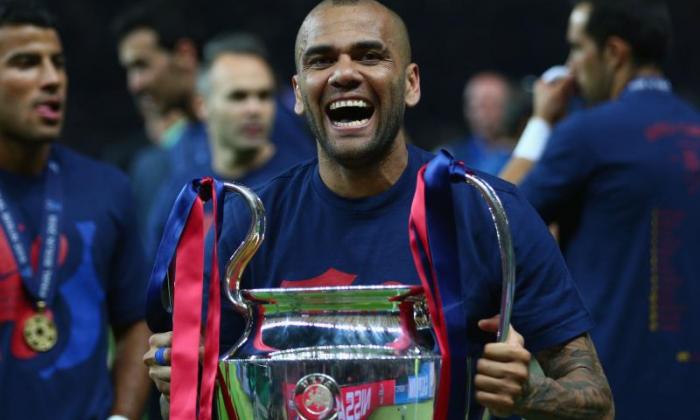 Manchester United dealt blow after Dani Alves reveals 'pleasure' of AC Milan offer