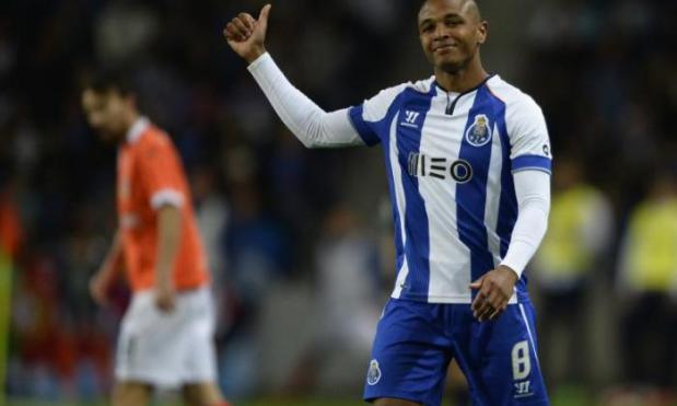 Chelsea weigh up January move for Porto star Yacine Brahimi