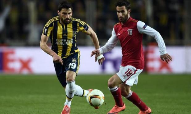 Manchester United ready to join transfer fight for Portgual star Rafa Silva