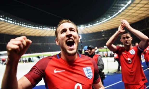 England fans SHOULD be getting carried away about Euro 2016 chances, former Netherlands star tells talkSPORT