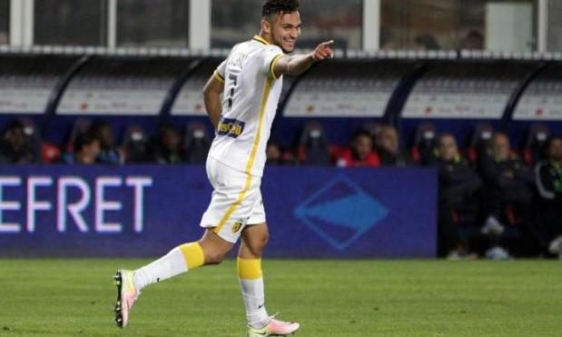 Sofiane Boufal (Lille) – Click the right arrow above for more Arsenal transfer rumours…