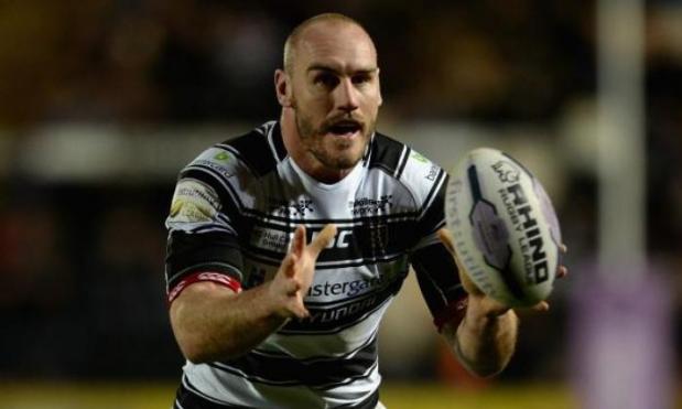 Hull FC 19-18 Wakefield: Hull captain Gareth Ellis provides precious farewell gift in Super 8s victory