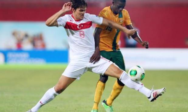 Transfer report: Premier League clubs linked with midfielder dubbed 'the new Sergio Busquets'