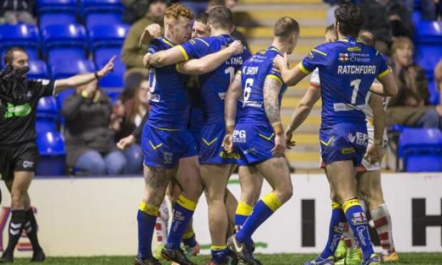 Super League: Harvey Livett hat-trick helps Warrington Wolves snatch late 33-22 victory over Leeds Rhinos