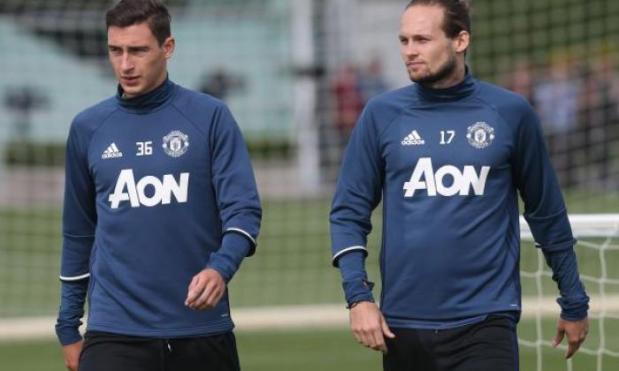 Manchester United transfer report: Out-of-favour Matteo Darmian and Daley Blind told they can leave Old Trafford this summer
