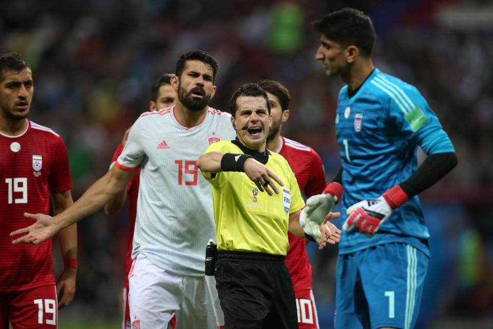  The referee was fantastic on the night, and delivered a far better performance than any other footballer on the pitch