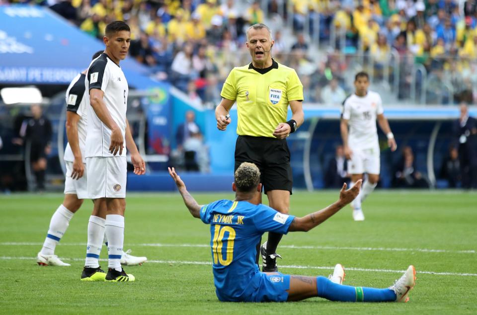  Neymar appeals for a penalty against Costa Rica