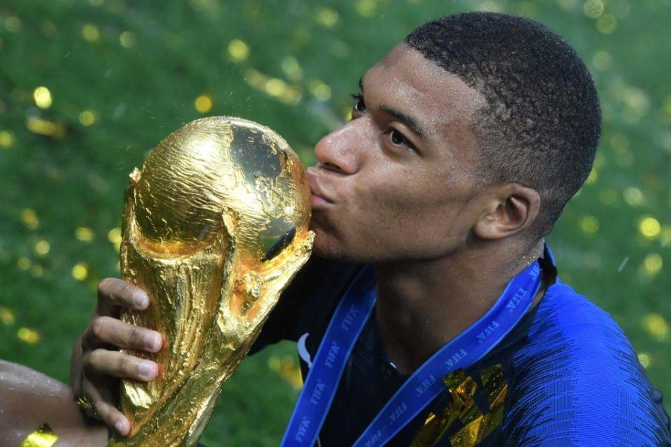  Liverpool star Fabinho wants former Monaco team-mate Kylian Mbappe to join him at Anfield
