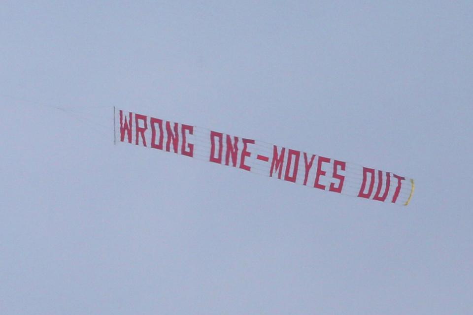  Man United fans funded this anti-Moyes banner in 2014