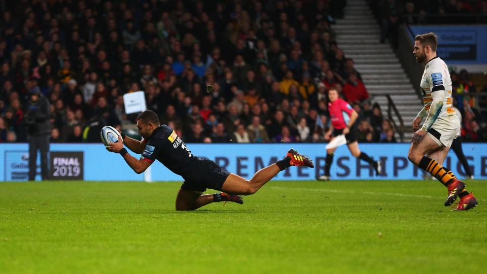  Joe Marchant goes over after Danny Care's chip