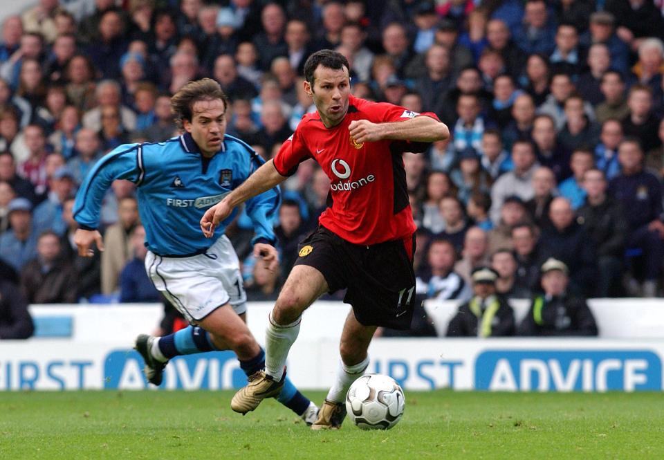  Ryan Giggs won 13 Premier League titles