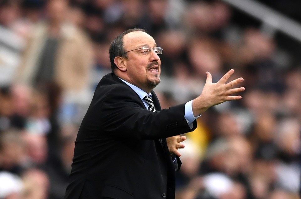  Benitez is still waiting for answers from the board before signing a new deal