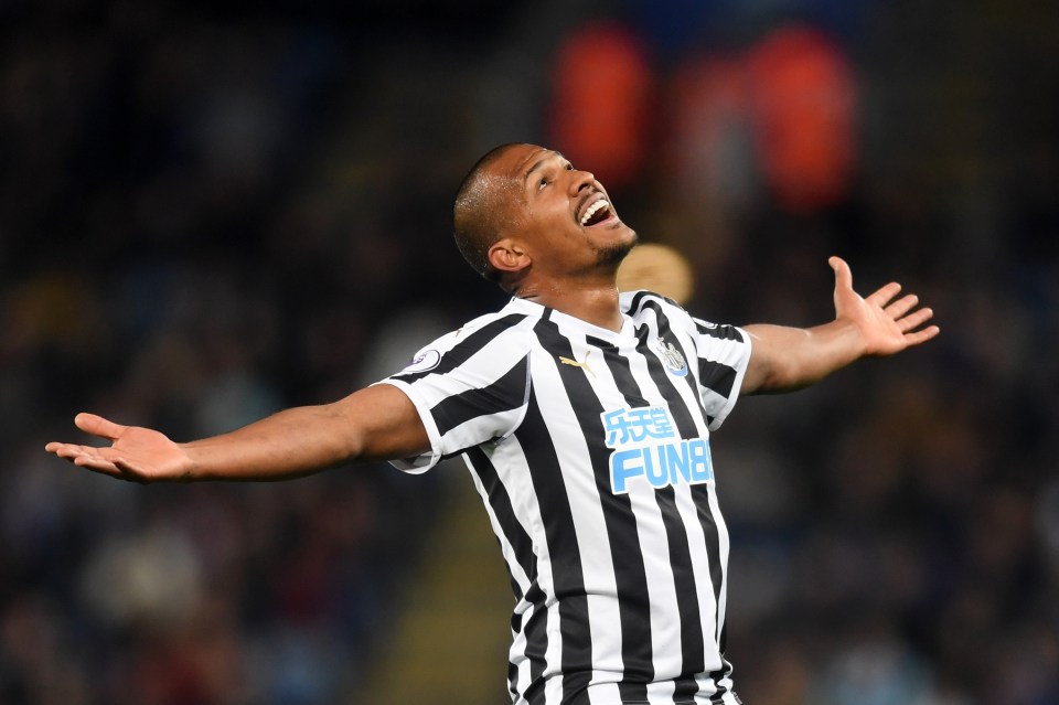  Salomon Rondon is high on Benitez's wish list
