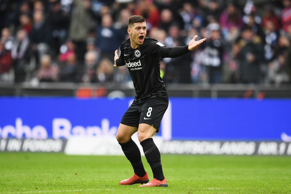  After a successful loan spell, the striker has now joined the Bundesliga side permanently after a terrific season which has seen the 21-year-old net 17 goals as he links tremendously with Sebastien Haller. Good in the air, as well as with the ball at his feet, Benfica may regret letting him go so easily.