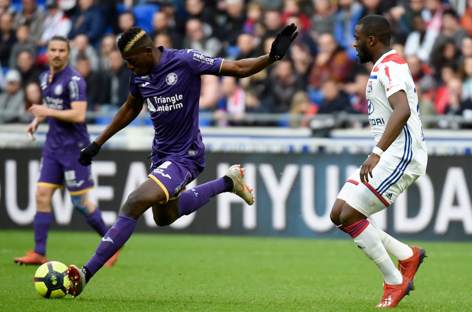  Currently forging a reputation for himself in France as a fine defensive midfielder, Sangare will be on a few radars this summer. Don’t sleep on his excellent passing either, he’s got excellent technical capabilities.
