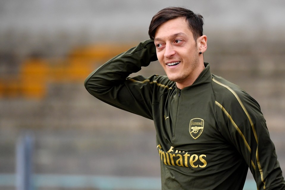  Mesut Ozil needs to be a key figure if Arsenal are to win the Europa League