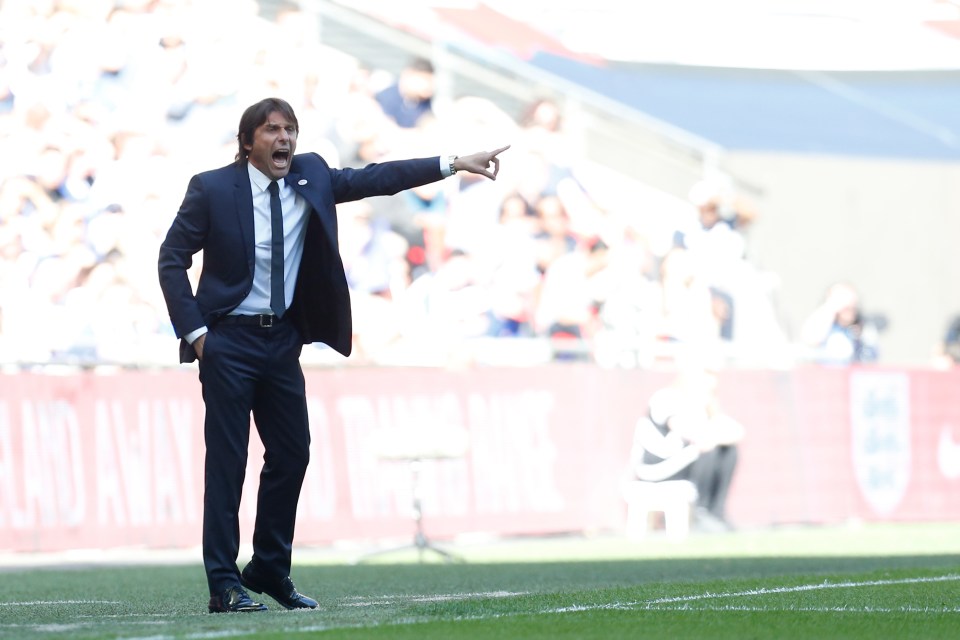  Antonio Conte won the Premier League and FA Cup at Chelsea