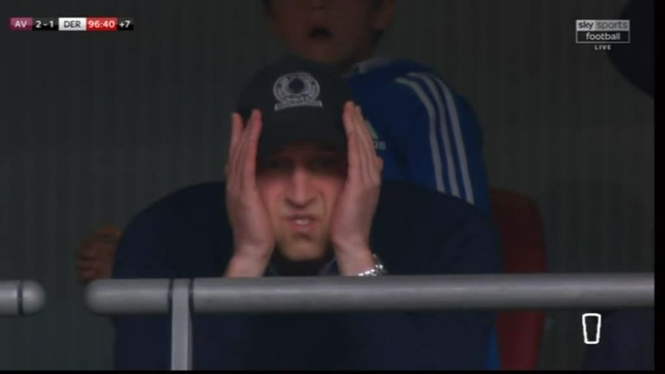  Prince William could not bear to look at times