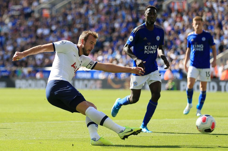  Kane somehow managed to find the back of the net despite falling to the ground as he shot