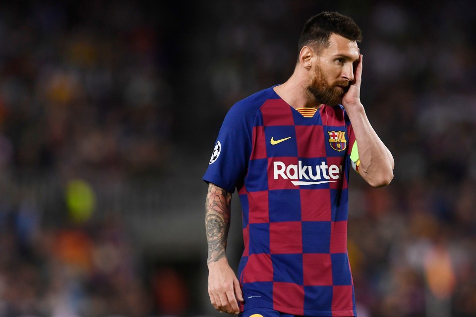  Lionel Messi has stunned Barcelona by handing in a transfer request