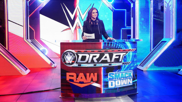  Stephanie McMahon hosted draft proceedings on SmackDown