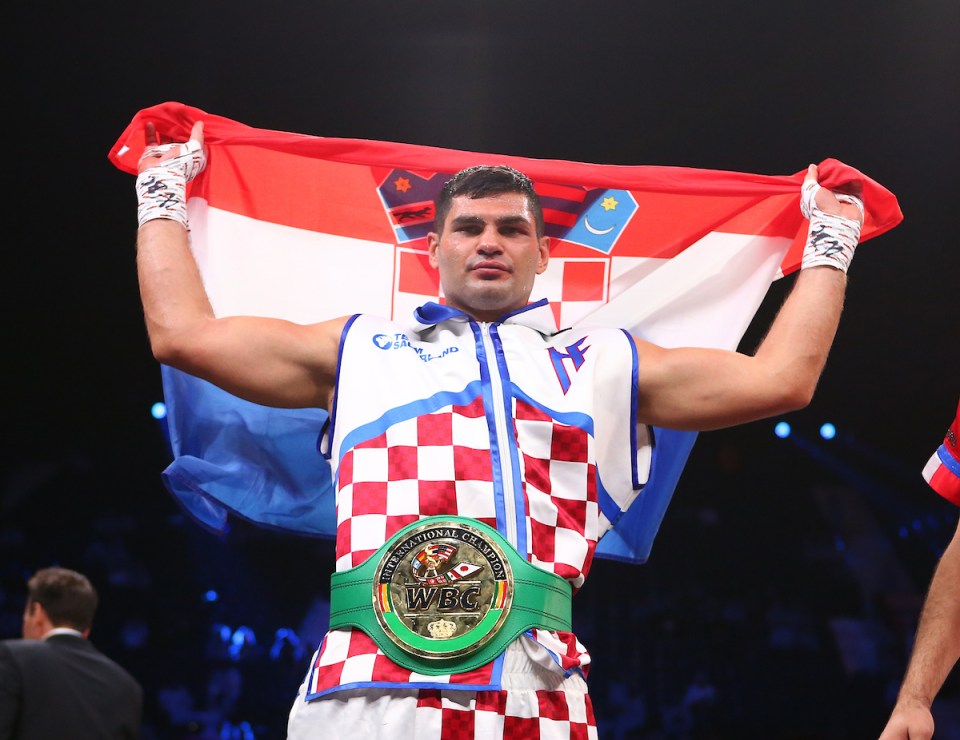 Dubois said: “Good experience, he came over. I’ll say it as it is, he came in, he came really hard. I come back the next day and put it on him. It was great sparring.”