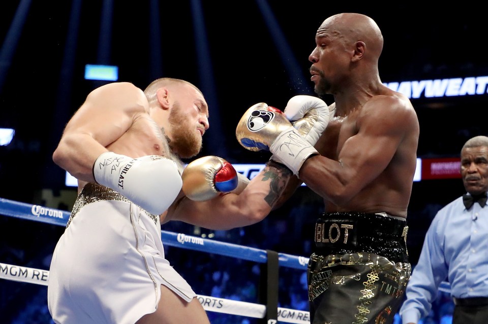  Conor McGregor had early moments of success while Floyd Mayweather sat back