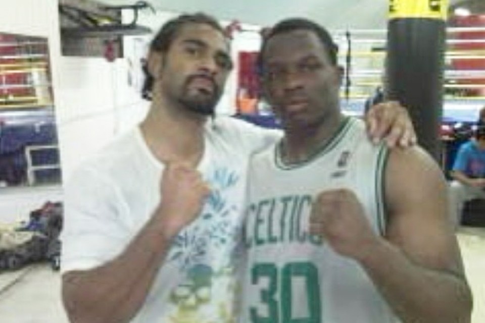  A young Whyte worked with his fellow south Londoner Haye. At this point, Whyte was very inexperienced in comparison to the fighter seen today.