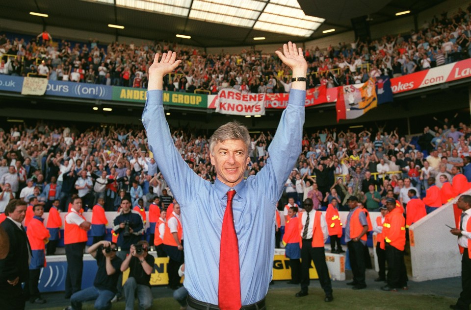  Arsene Wenger celebrates Arsenal winning the Premier League at White Hart Lane