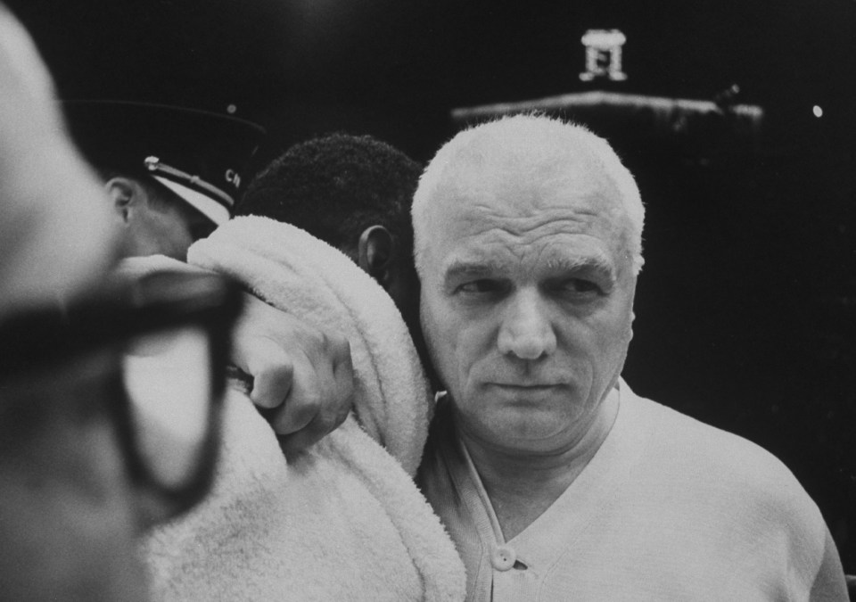  D'Amato rose to fame as Floyd Patterson's trainer