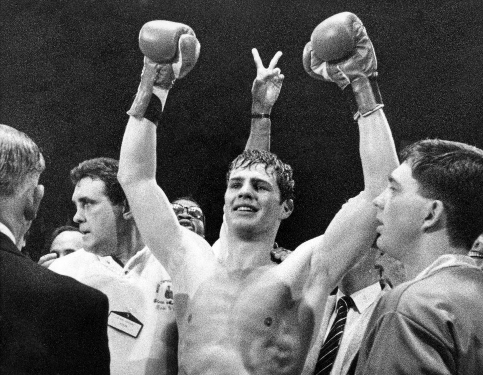  McCrory, known as the 'Rocky of the North East', took Holyfield's vacant cruiserweight crown in 1989