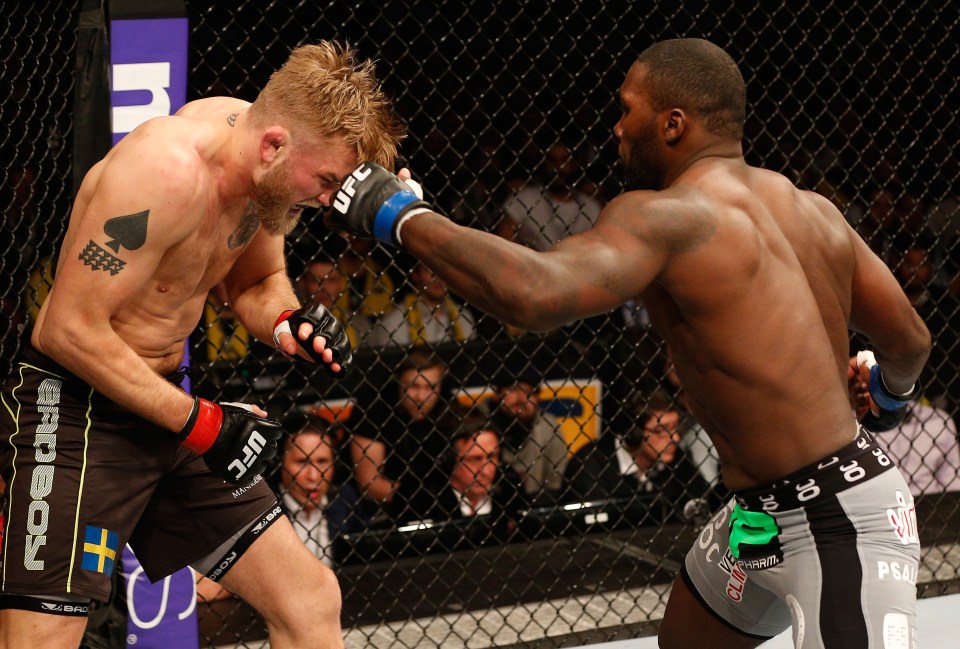 He was known for his knockout power, with 17 of his wins coming via KO
