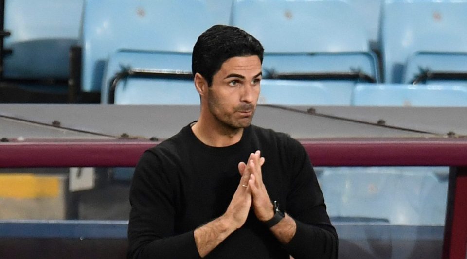  Arteta is hoping to land the Brazilian to bolster his squad