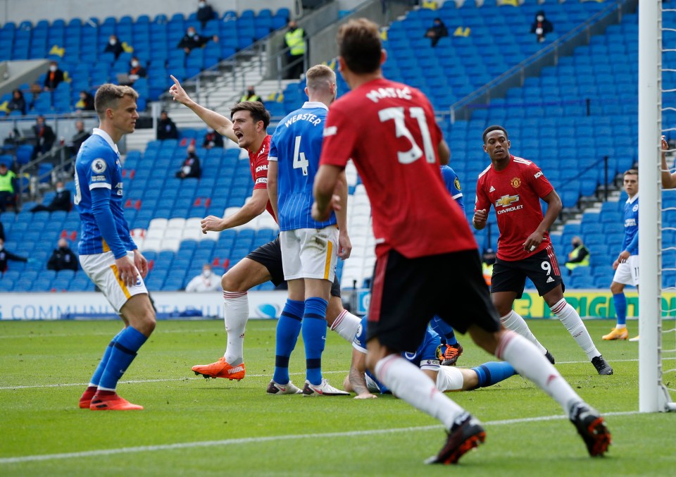  Maguire wheels away to celebrate United's leveller