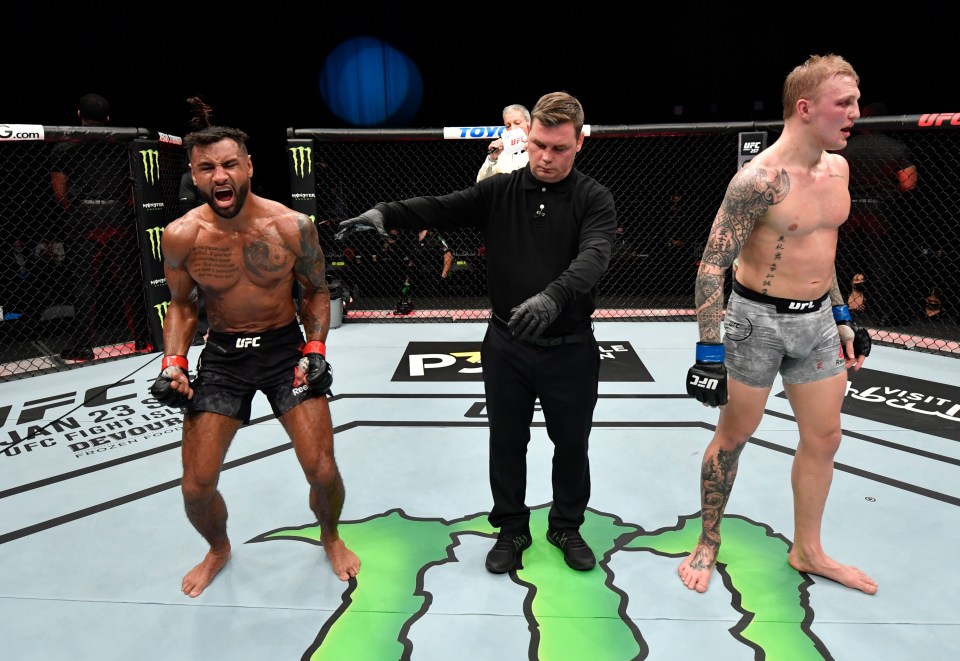  Jones was understandably gutted after losing a hard fought battle with Davis
