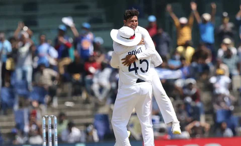  India celebrate as they crush England to level the series