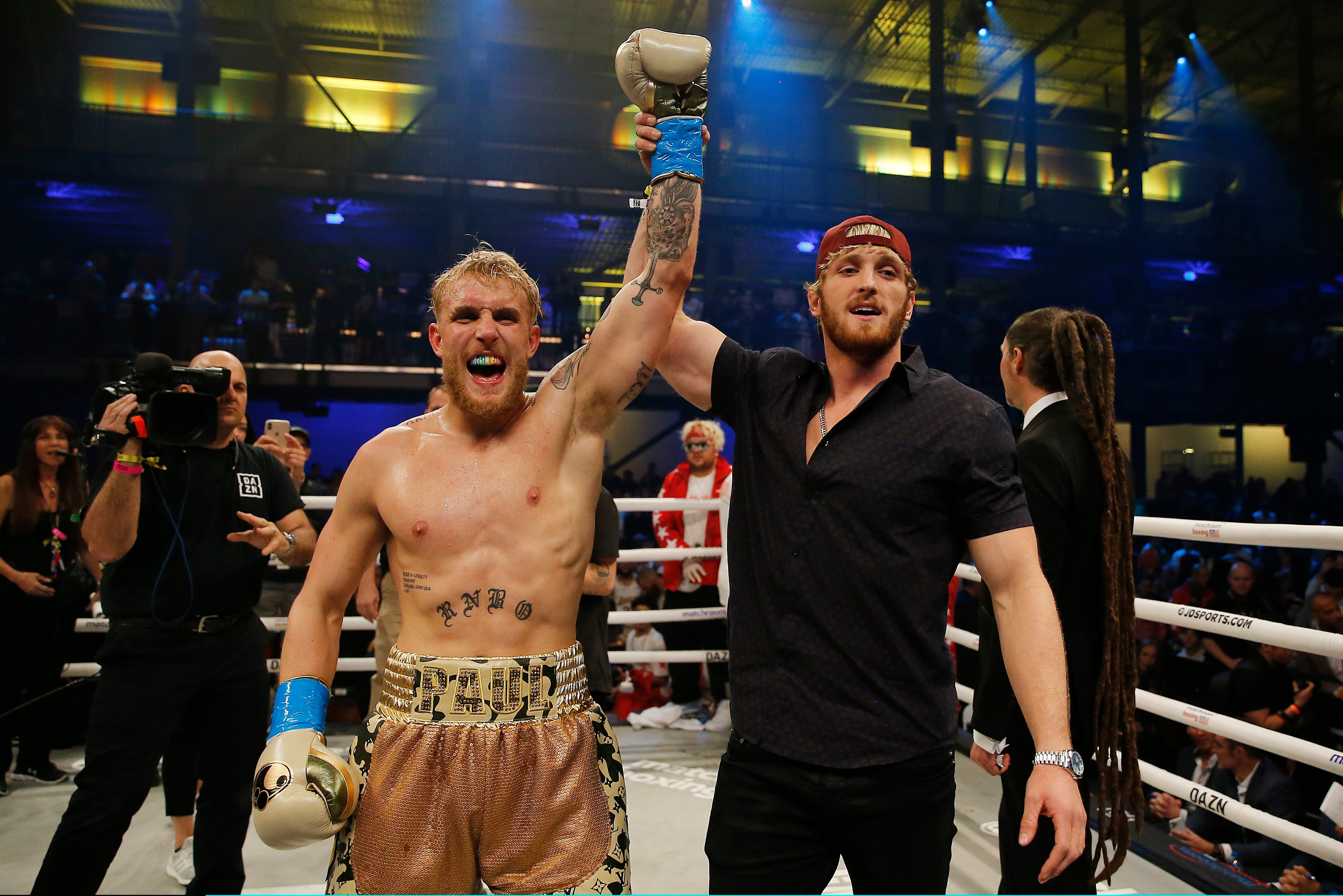 Logan Paul is betting talkSPORT's Spencer Oliver that Jake would win early