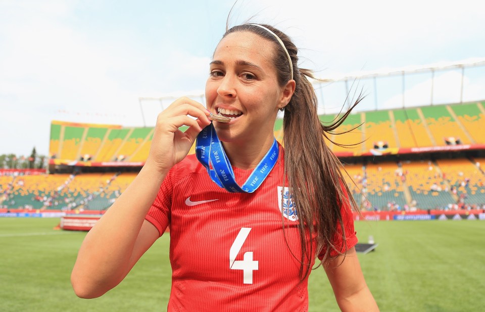 Williams celebrates the Lionesses' third-place finish at the 2015 Women's World Cup