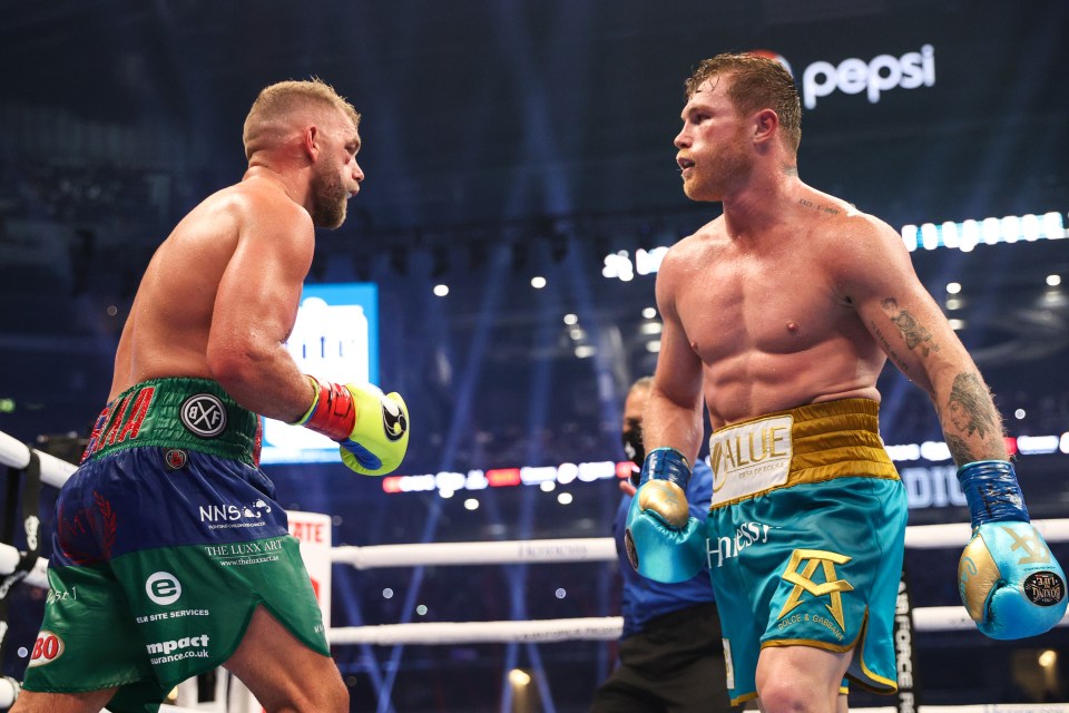 Canelo beat Saunders to unify the WBA, WBC and WBO super-middleweight titles on May 8