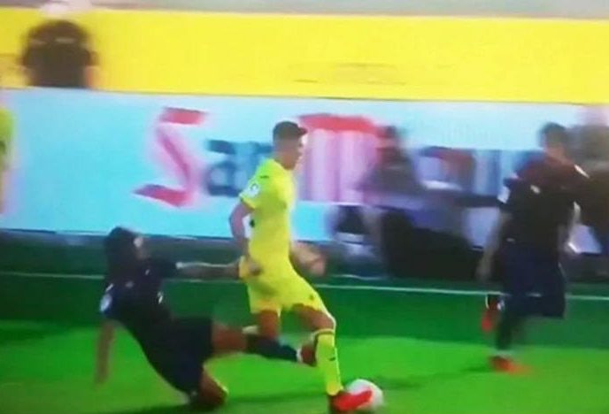 We're still trying to work out exactly how Soldado avoided receiving his marching orders
