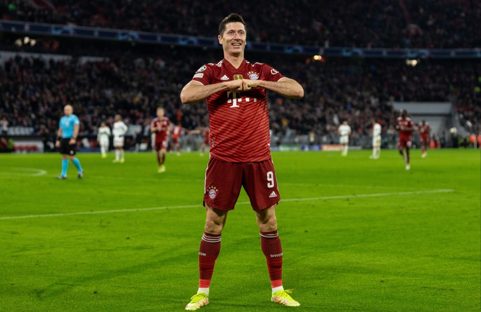 Lewandowski smashed Gerd Muller's record in Germany last season