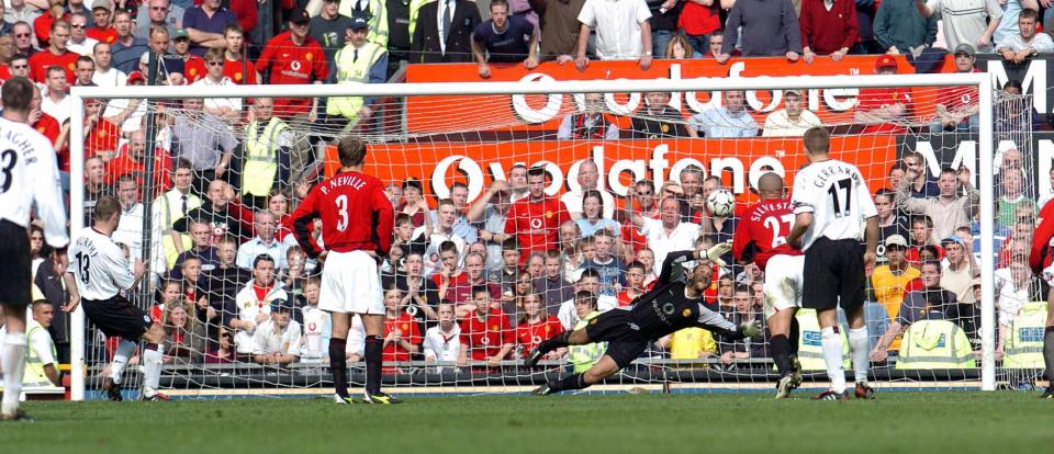 Murphy sank his penalty into the bottom of the United net
