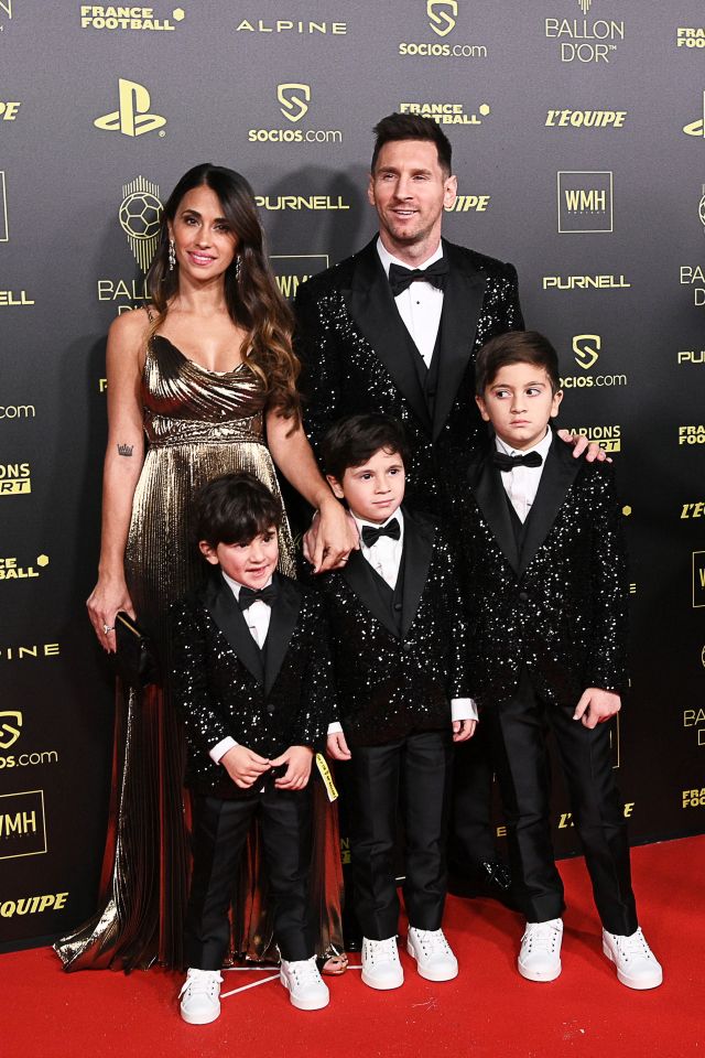 The Argentine brought his family to the glitzy Parisian ceremony