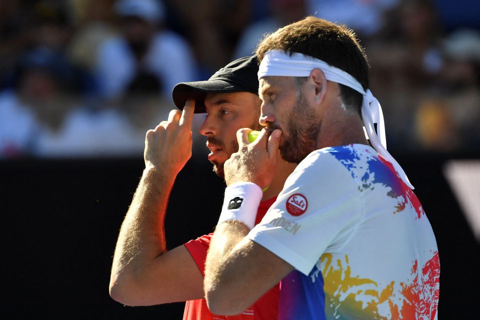 Venus (R) wasn't best impressed with Kyrgios